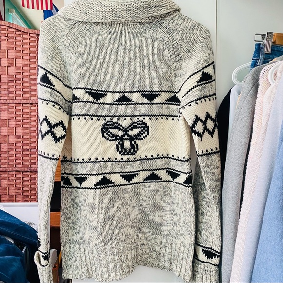 TNA Lambs Wool Knit Sweater - Picture 3 of 8